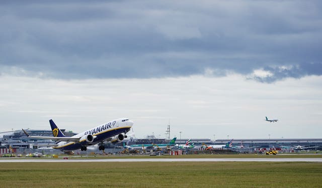 2-68447253 Dublin Airport’s new North Runway begins operations
