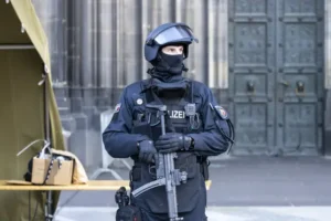 German officials detain fifth suspect over ‘threat to attack Cologne Cathedral’