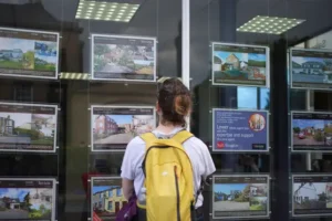 Vistry ‘optimistic’ lower mortgage rates will boost demand in housing market