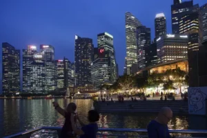 Singapore transport minister accused of receiving F1 tickets as bribes