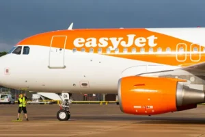 EasyJet cuts end of year losses despite £40m hit from Hamas-Israel conflict