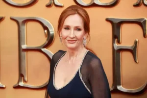 Harry Potter and the towering hedges: JK Rowling angers neighbours after ‘leylandii trimming’ closes ‘entire street’