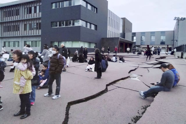 63b25f1ff2114adc97acc540d4ae137f-2 Japan Earthquake