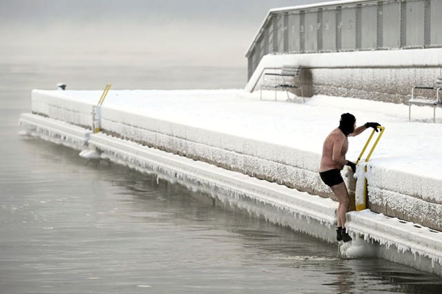ba6932fbd4e14c9dafe88a0811d45bf6 APTOPIX Nordics Weather Cold Spell
