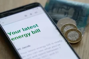 Energy firms must pay customers £30 if five-day switch deadline missed