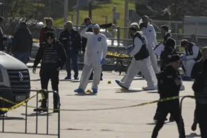 Two alleged extremists shot dead in attack on Turkey’s best-known courthouse
