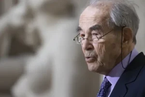 Robert Badinter, who led France to end death penalty, dies aged 95