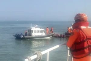 Two Chinese fishermen drown after chase by Taiwanese coastguard