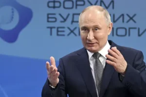 I would prefer ‘more experienced’ Biden to Trump as US president, says Putin