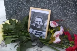 Alexei Navalny’s mother says she is resisting pressure to agree to secret burial