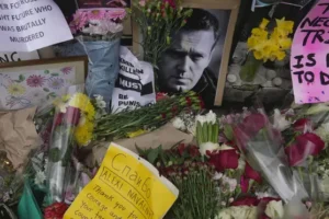 Navalny ally says authorities threaten to bury Kremlin critic on prison grounds