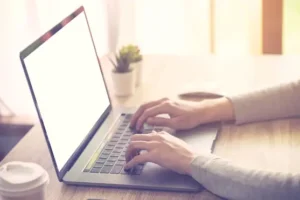 More small digital firms making £100,000-plus across the UK, data shows