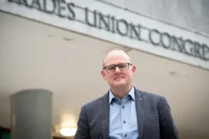 Unions hit out at restoring of employment tribunal fees