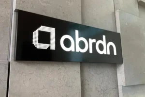 Abrdn clients pull £13.9bn amid job cuts at investment firm