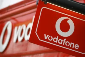 Vodafone in advanced talks to sell Italian arm in £6.8bn deal