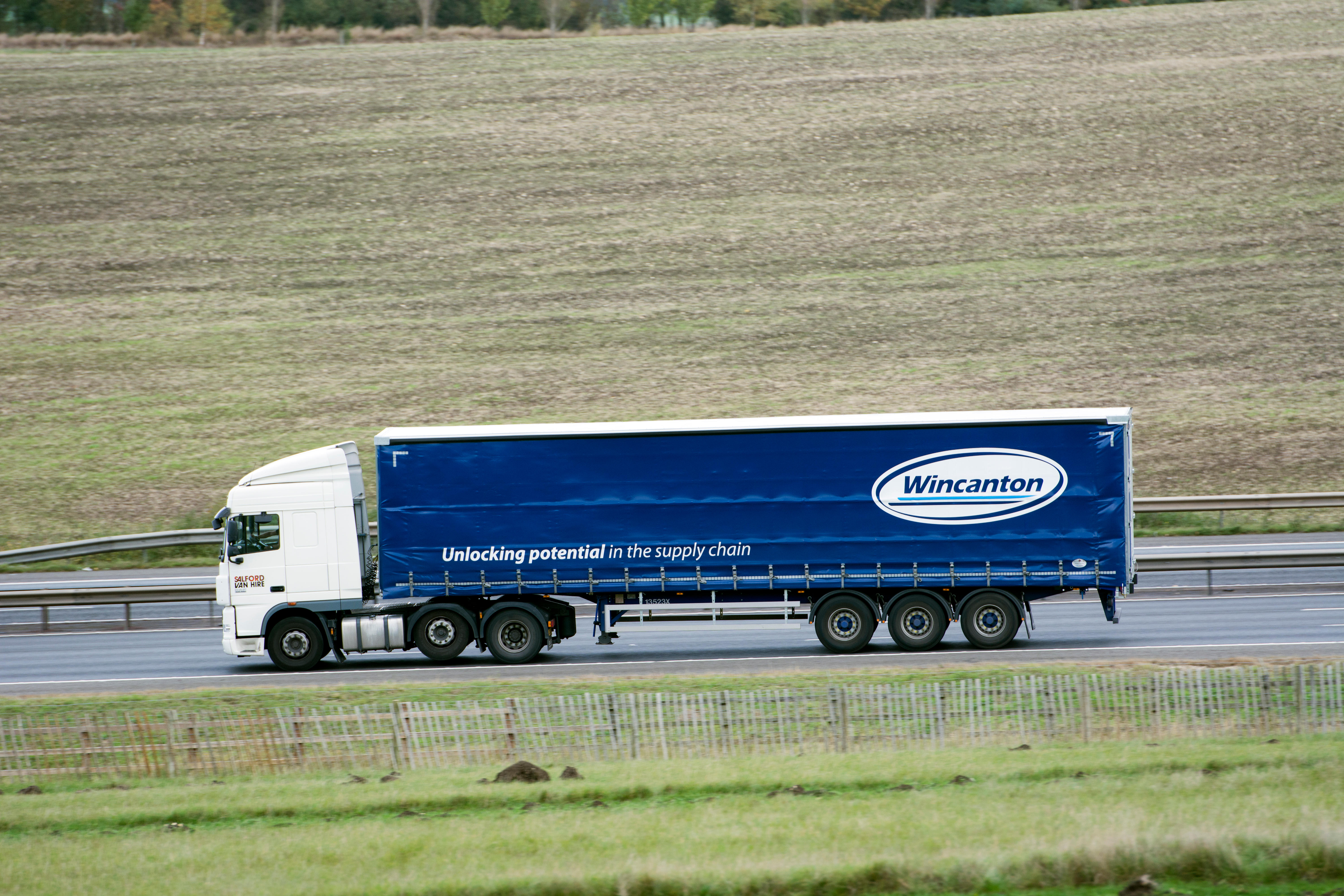 7a8656e9-7637-49a0-aeb0-6dc1524ff874 A Wincanton articulated lorry