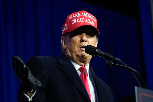 fe918bba16b04bf4b2063ce30bbba776 Donald Trump