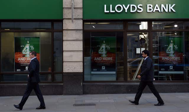 2-63182076 Lloyds and Halifax branch closures