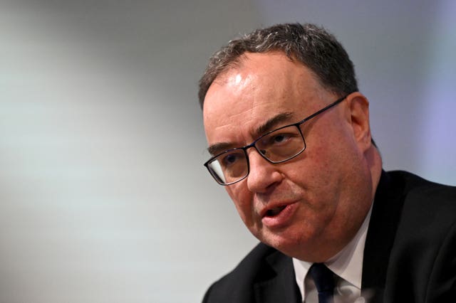 2-75213892 Bank of England Monetary Policy Report