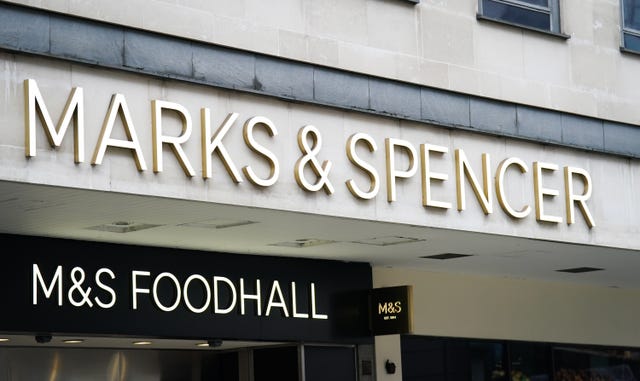 2-76279404 Marks and Spencer profit