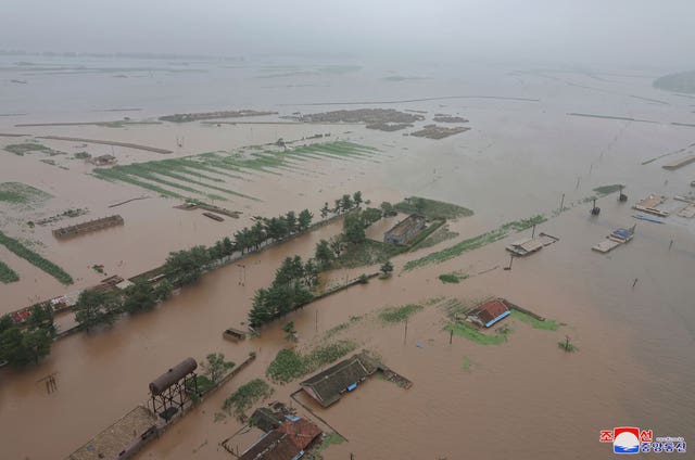 5ede771ce31a43eea10272a3120cf929 An overhead image of a flood-hit area in North Phyongan province