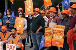 Consultants to vote on new deal after intensive talks