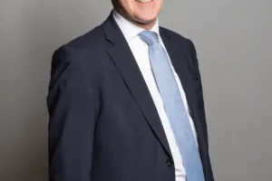 Getting a mobile phone ‘a rite of passage’ for children, says schools minister