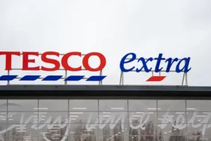 Tesco loses Court of Appeal bid over Lidl yellow circle logo