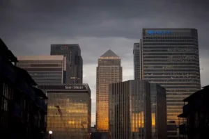 FTSE rally stalls after notching another intraday record