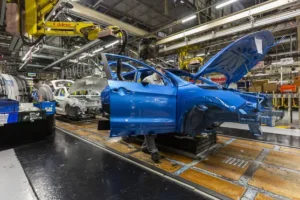 UK manufacturing sector shrinks again as firms impacted by shipment delays