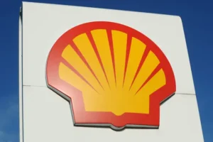 Shell boosts shareholder returns after better than expected earnings