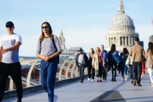 UK economy exits recession after 0.6% growth in latest quarter