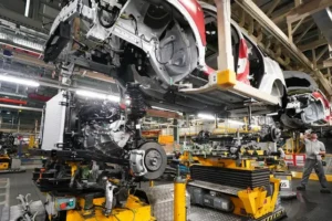 UK manufacturing sector bounces back into growth as optimism hits two-year high
