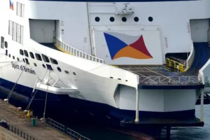 French strike disrupts Calais-Dover ferries