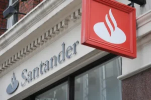 Share of first-time buyers with dependants has doubled since 2009 says Santander