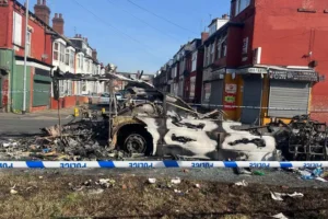 Further unrest in Leeds as hundreds take to streets to ‘demand return of children’ allegedly removed from local family