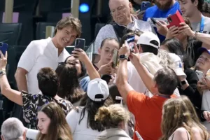 Star-studded crowd watches Simone Biles’ Olympics return