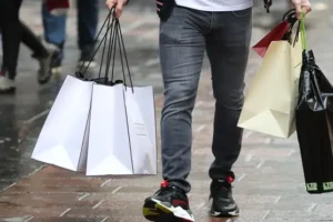 Shop price inflation remains unchanged amid warning of uncertainty ahead