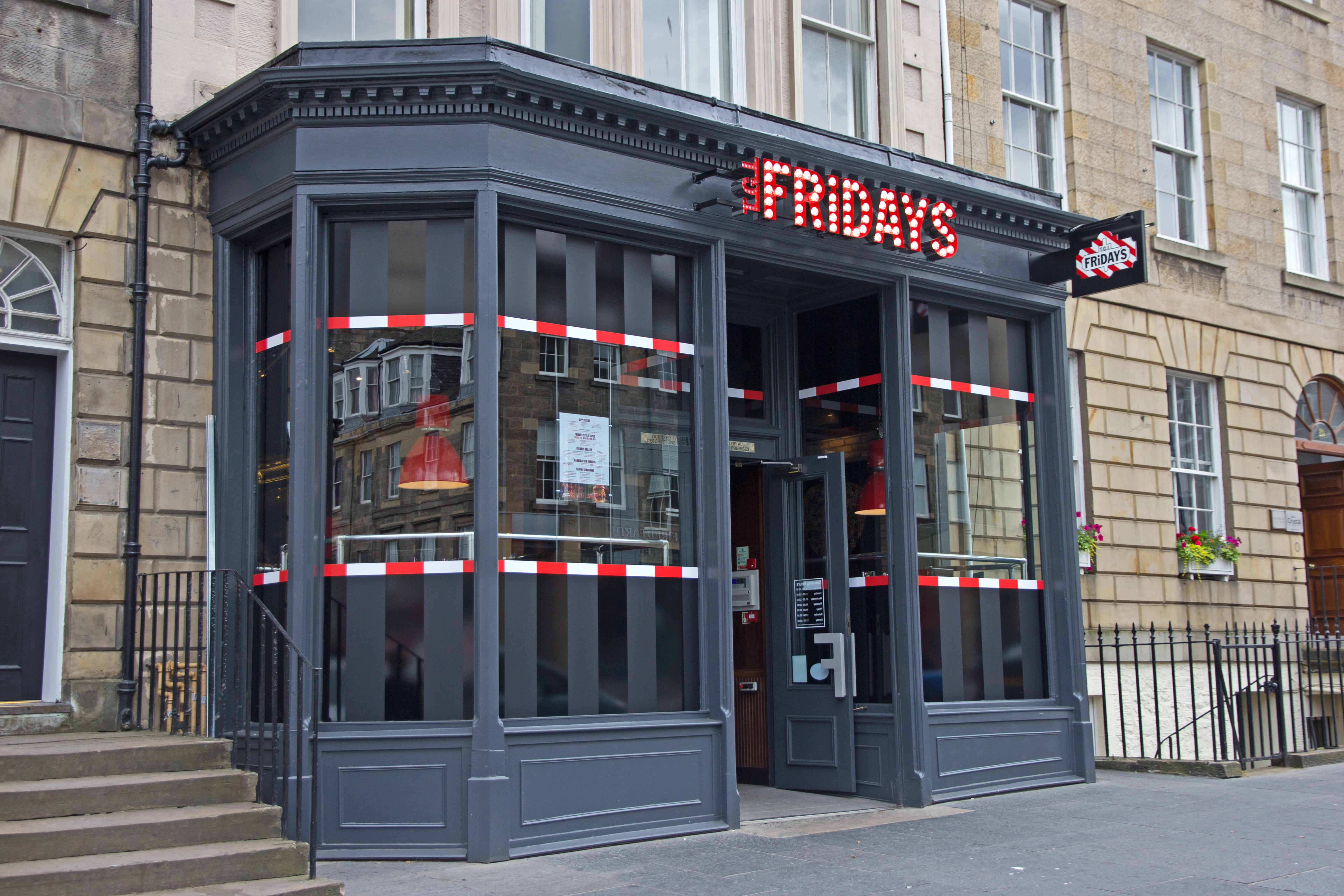 a523bbed-cc5e-4047-bfcd-14c675541cf7 Fridays restaurant in Edinburgh