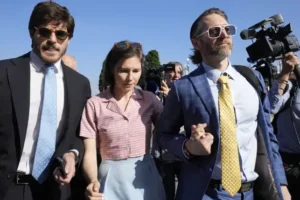 Amanda Knox ‘freely’ accused man over roommate’s murder, Italian court says