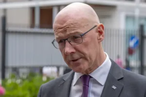 Swinney welcomes bin strike suspension but warns of ‘difficult’ finance cuts