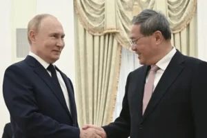 Putin meets Chinese premier as relations deepen