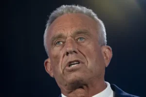RFK Jr quits presidential race and endorses Donald Trump