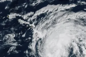 Wildfire red flag warnings called off as Hurricane Hone passes Hawaii