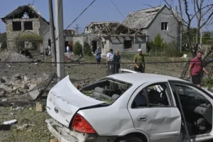 Russian missile attacks leave four dead and start fires near Kyiv