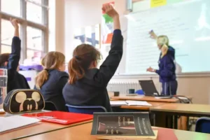 AI to be trained to help teachers mark homework under new Government plan