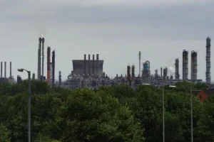 Future of chemicals sector at risk without plan to cut fossil fuels – experts