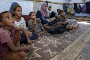 WHO announces limited pauses in Gaza fighting to allow for polio vaccinations