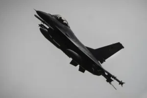 US experts to help investigation into how Ukrainian F16 fighter crashed