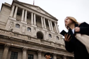 UK interest rates kept on hold at 3.75%